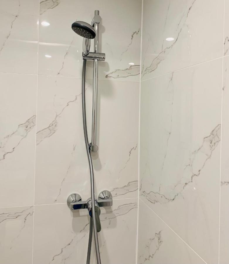 Gaestehaus Zur Uni Klinik Exklusives Apartment Mit Kueche Und Badezimmer Homburg (Saar) Exterior foto