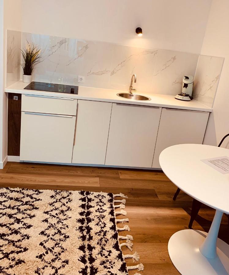 Gaestehaus Zur Uni Klinik Exklusives Apartment Mit Kueche Und Badezimmer Homburg (Saar) Exterior foto