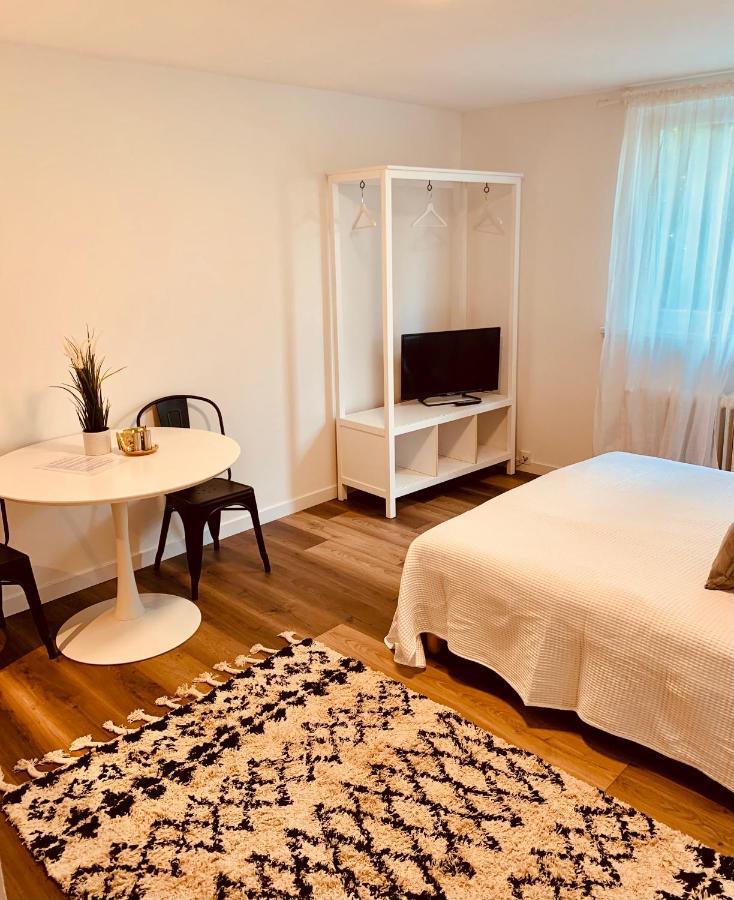 Gaestehaus Zur Uni Klinik Exklusives Apartment Mit Kueche Und Badezimmer Homburg (Saar) Exterior foto