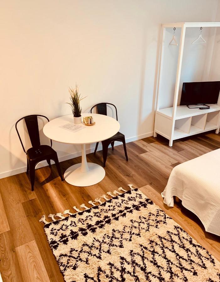 Gaestehaus Zur Uni Klinik Exklusives Apartment Mit Kueche Und Badezimmer Homburg (Saar) Exterior foto